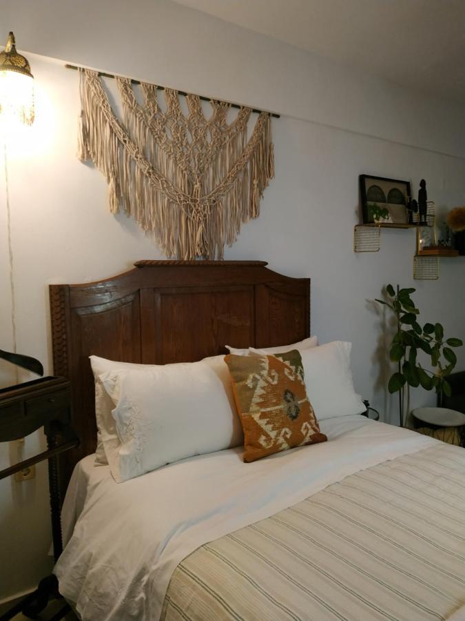 21 * Heraklion (Crete)