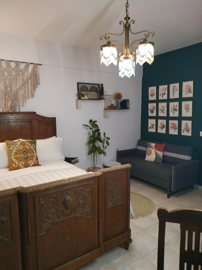 Apartment 21